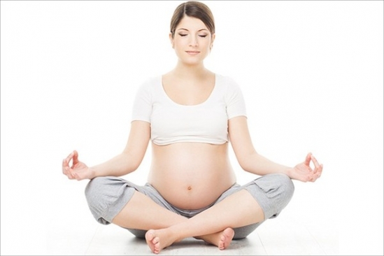 4 bài tập đơn giản khi mang thai giúp mẹ bầu dễ sinh