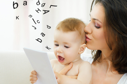 7 phương pháp giúp bé 2 - 3 tuổi phát triển ngôn ngữ cực tốt