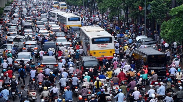 Dòng xe kẹt cứng tại đường Nguyễn Trãi.