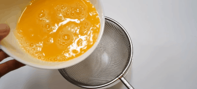 Bạn đã biết cách làm trứng omelet siêu ngon siêu béo này chưa? 3