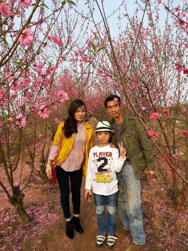 Phú Đôn cùng vợ và con trai