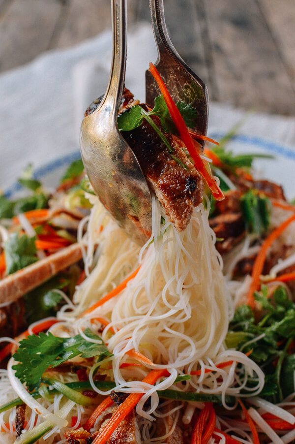 vietnamese-noodle-salad-8